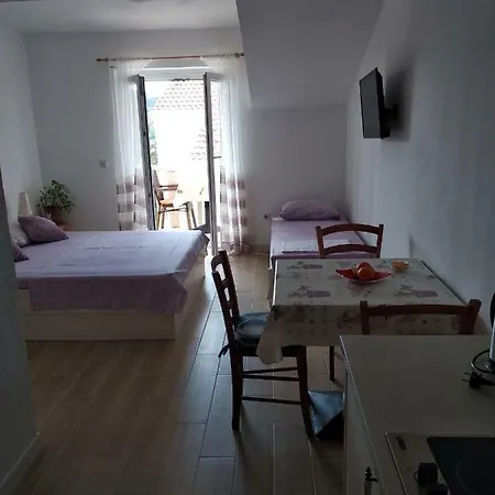 Apartament Luka